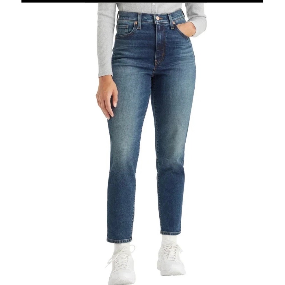 Levis High Waisted Mom Jeans‎ Women's 33 Medium Wash Blue Tapered Leg Grunge